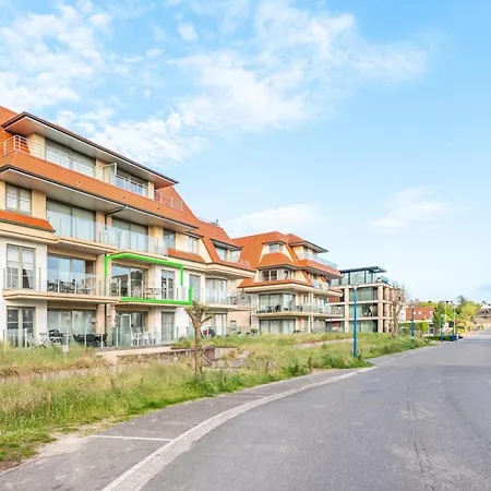 Apartment Within Walking Distance Of The *