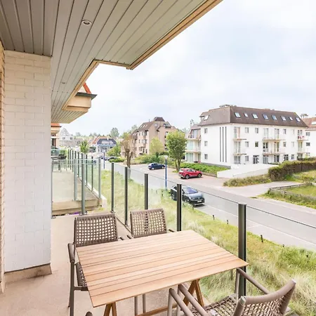 Apartment Within Walking Distance Of The *
